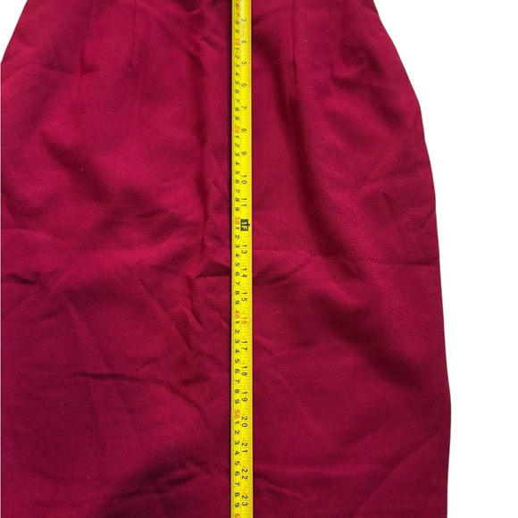 Jones New York Vintage Women's Wool Cranberry Suit Size 12 (NWT) - Picture 9 of 11